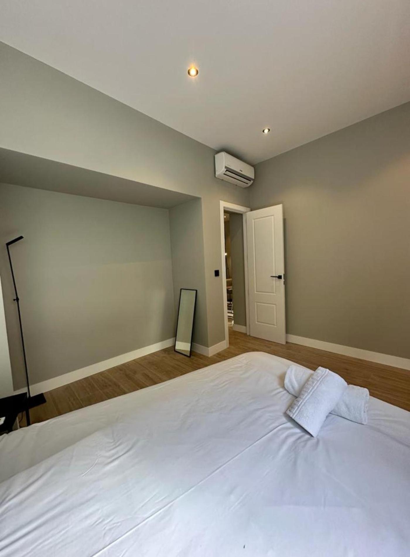 Central Apt De 2Hab Para 5Pax En Calle Silva E2 Madrid Exteriör bild